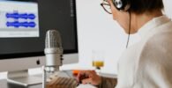 Cómo Transformar el Public Speaking con Los Generadores de Voz